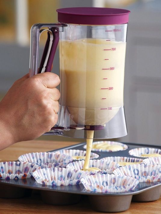 50-Useful-Kitchen-Gadgets-You-Didnt-Know-Existed-cake-batter